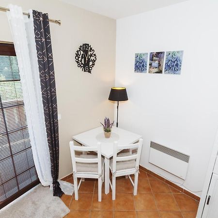 רוז'ומברוק Vila Viktoria - Apartman Viktoria 2 מראה חיצוני תמונה