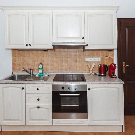 רוז'ומברוק Vila Viktoria - Apartman Viktoria 2 מראה חיצוני תמונה